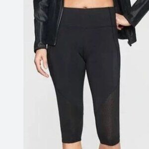 Athleta Contender Mesh Crop